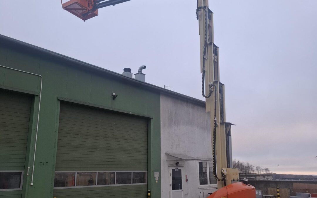 ZUOK RUDNO Sp. z&nbsp;o. o. zakupił podnośnik elektryczny JLG Toucan 12E Plus